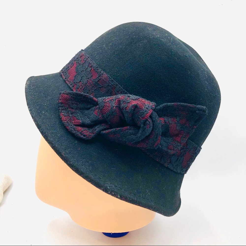 SCALA COLLEZIONE women’s Cloche Hat Black w Band